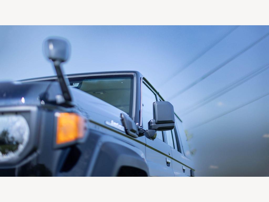 Toyota Land Cruiser - Image 86