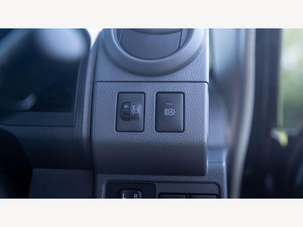 Toyota Land Cruiser - Image 49