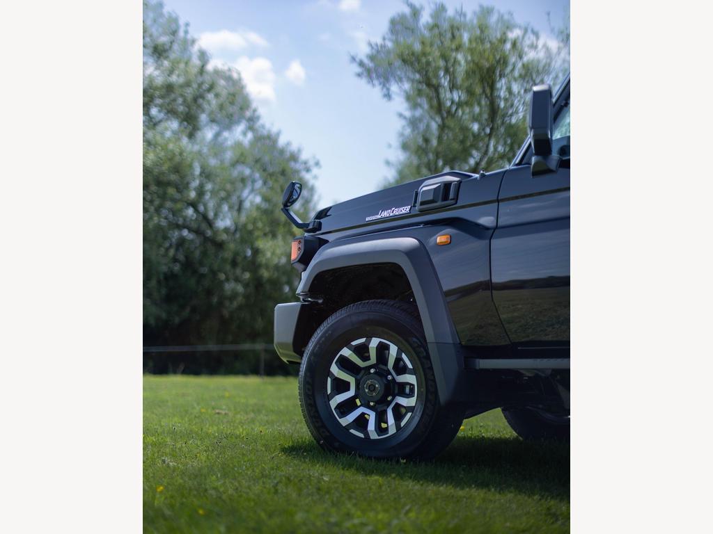 Toyota Land Cruiser - Image 59