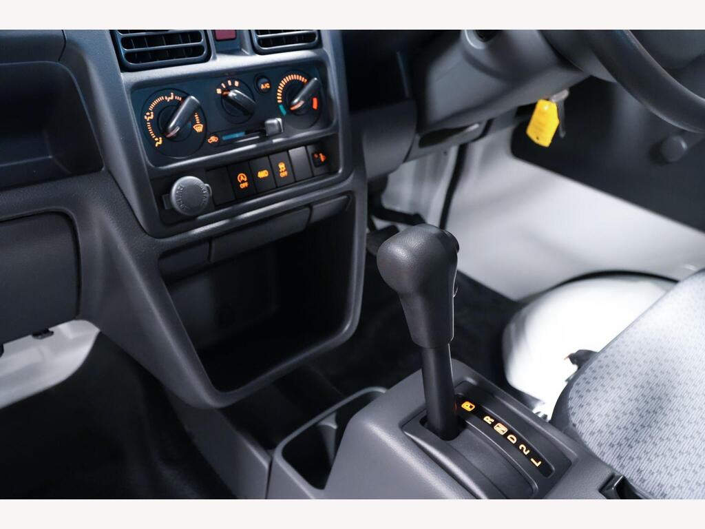 Suzuki Carry - Image 36