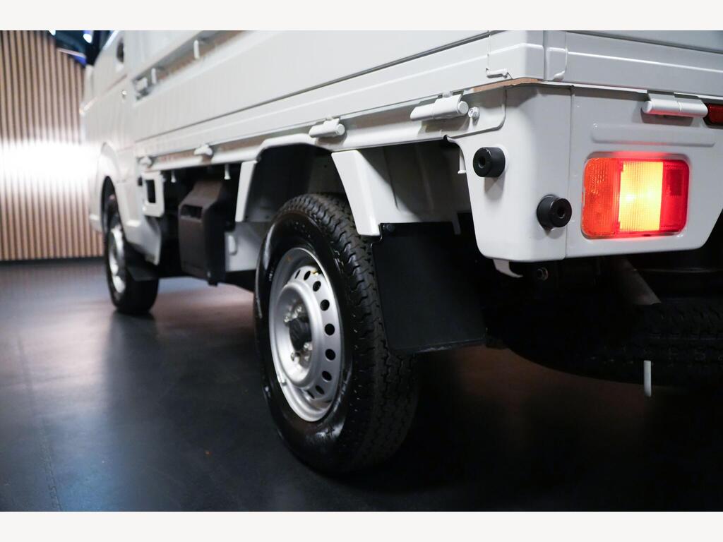 Suzuki Carry - Image 16