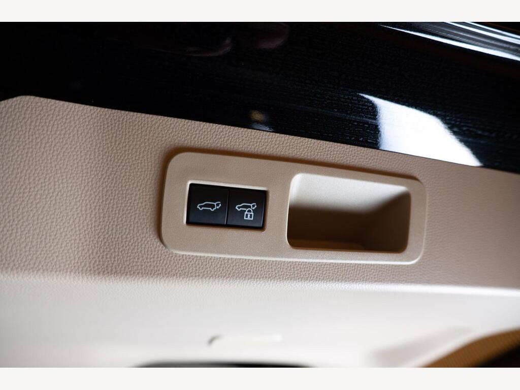 Toyota Land Cruiser - Image 25