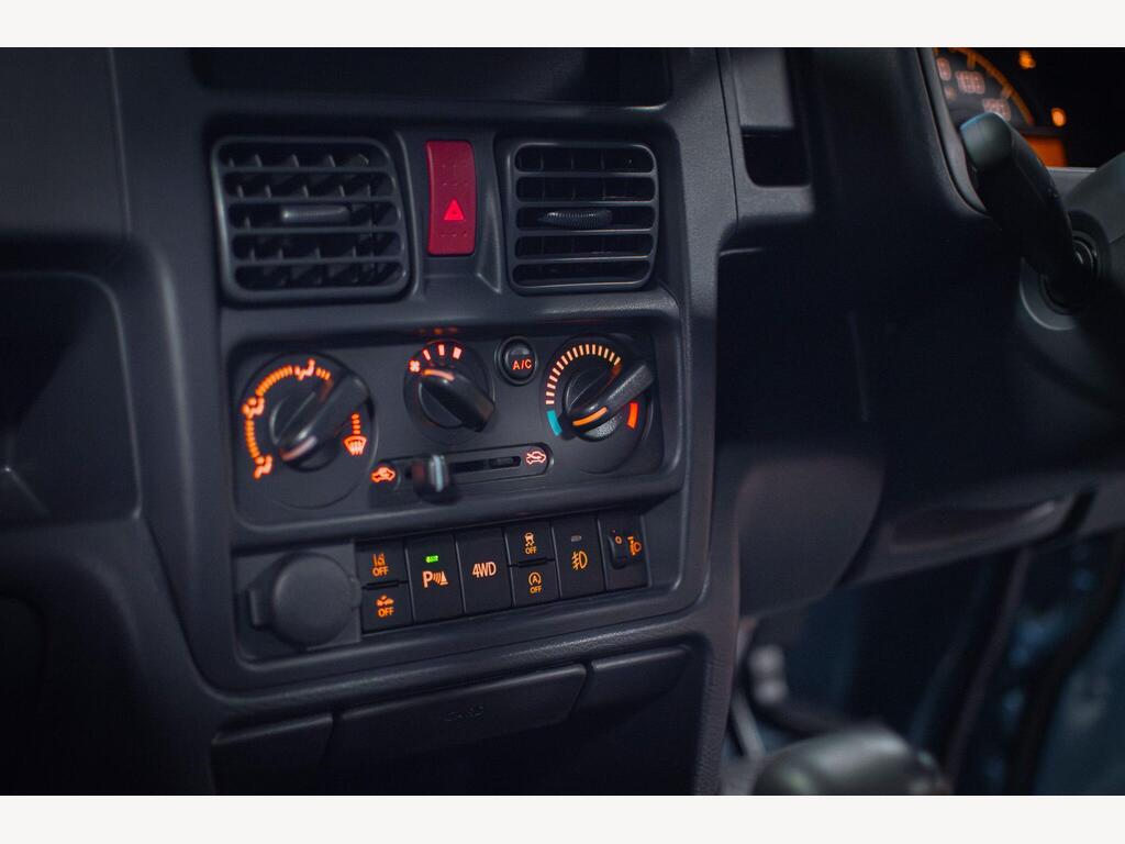 Suzuki Super Carry - Image 29
