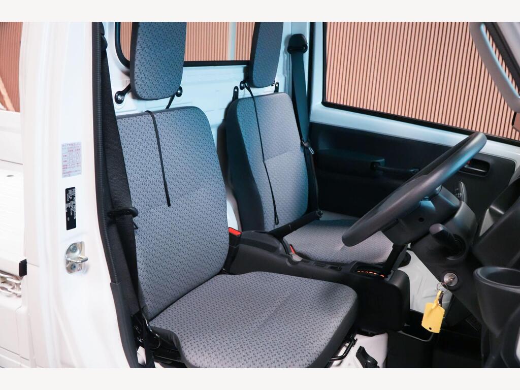 Suzuki Carry - Image 28