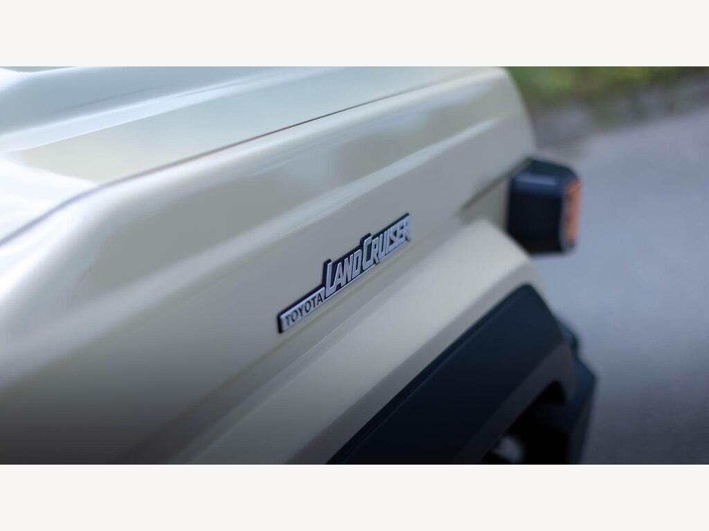 Toyota Land Cruiser - Image 81