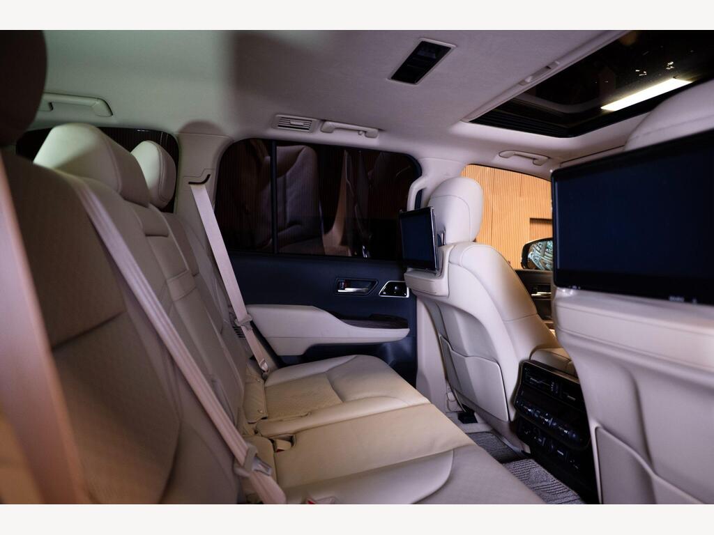 Toyota Land Cruiser - Image 16